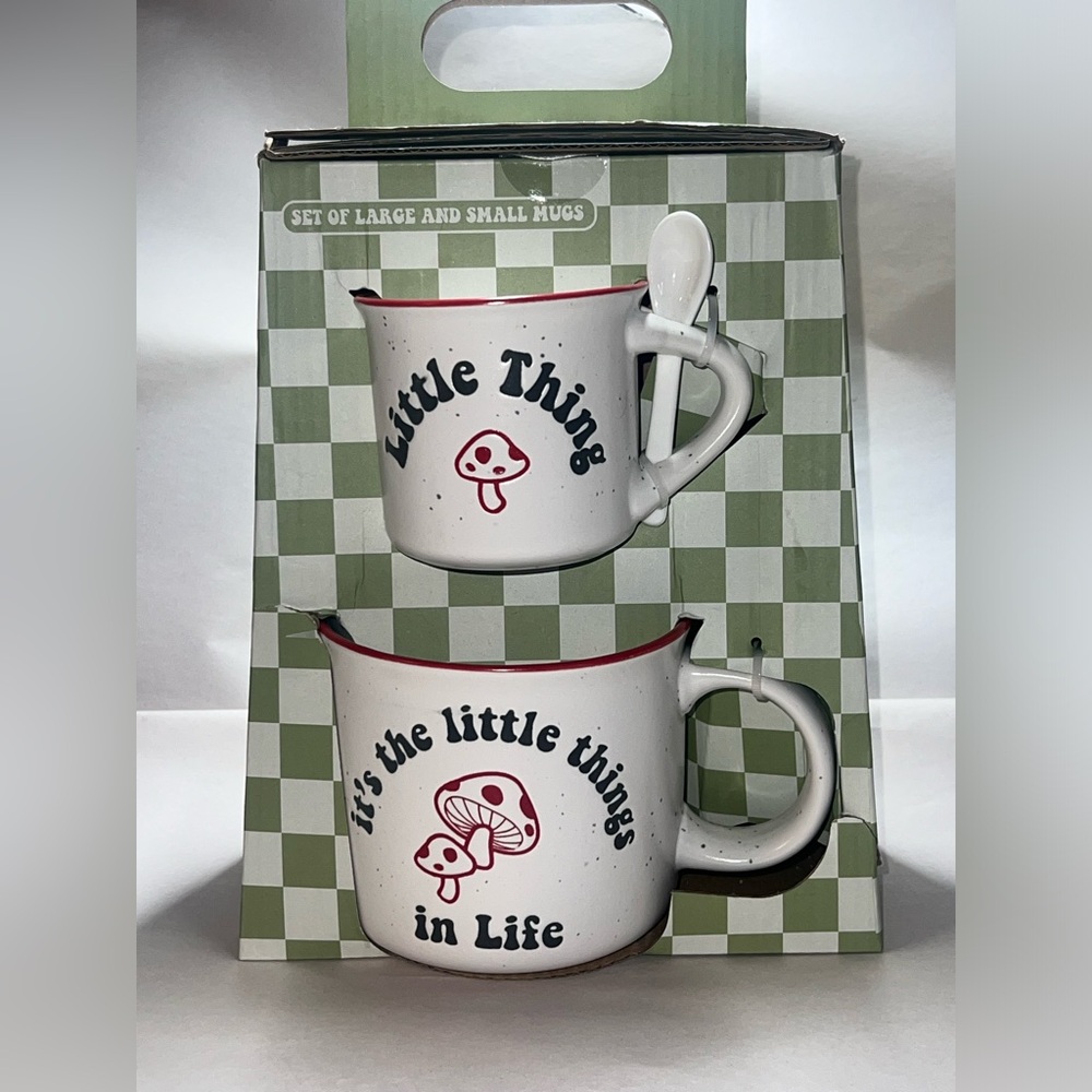 Set of Large and Small Mugs